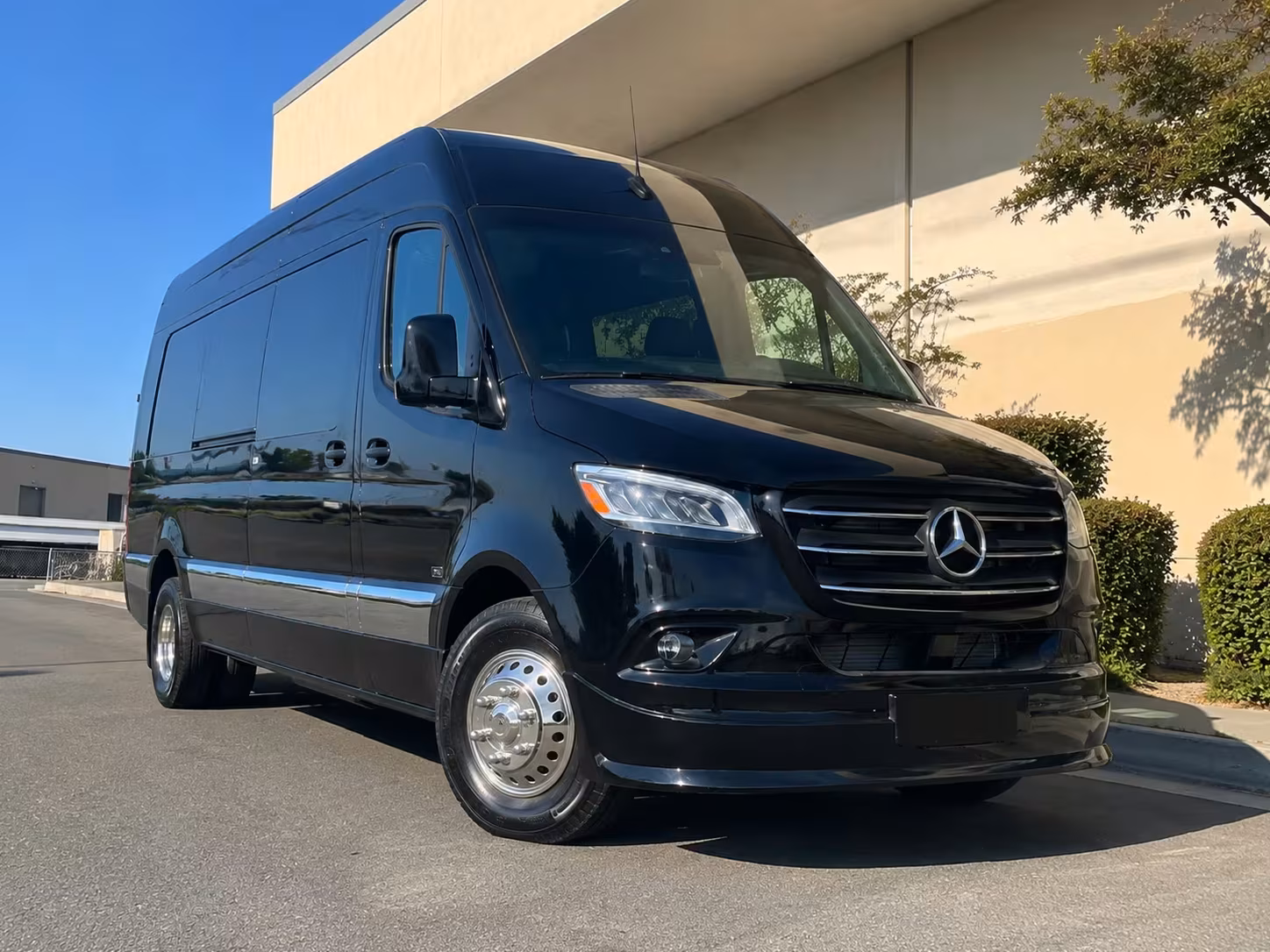 sprinter van and minibus rentals for pittsburgh wedding parties